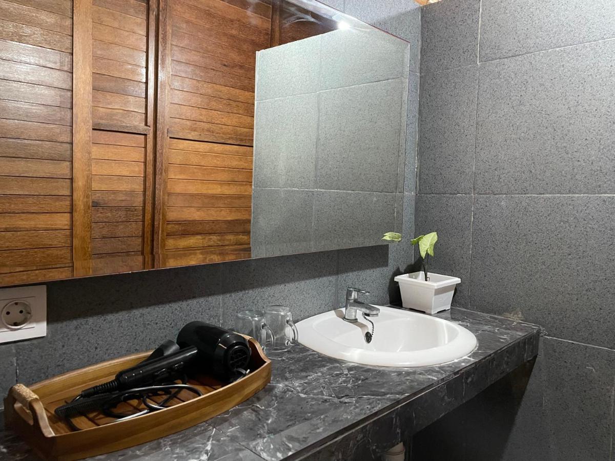 Mangrove Beach Hut Lembongan Exteriör bild